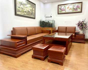 Cùng Châu Anh bàn giao bộ sofa 2 văng gỗ hương đá cho khách ở Tây Ninh